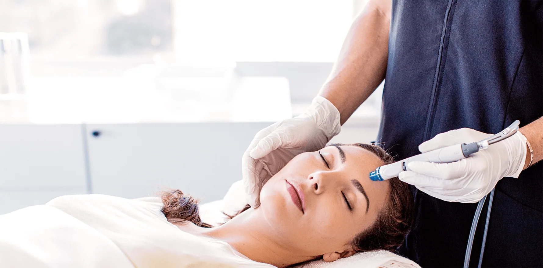 Hydrafacial-Behandlung mit dem Originalgerät